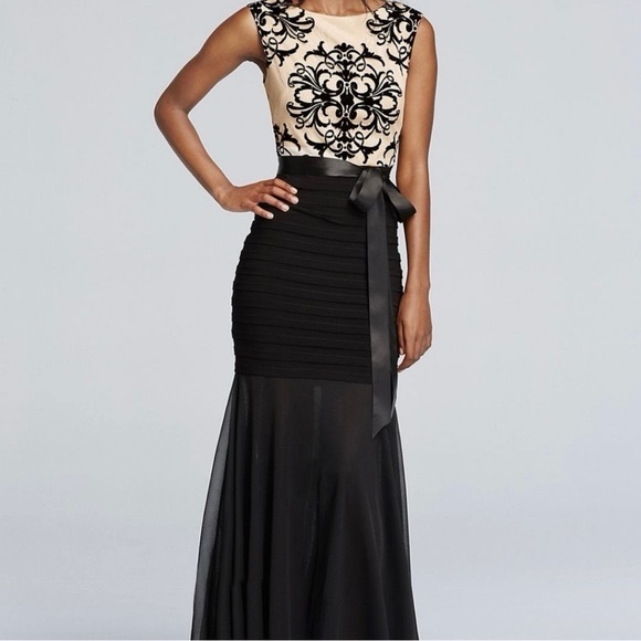 Black and White Mermaid Formal Dress - Picture 2 of 8